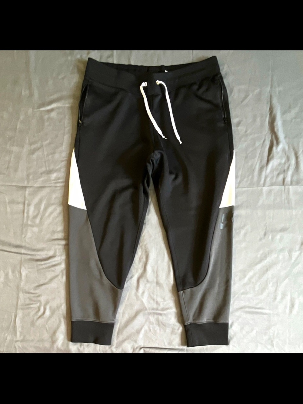 Nike Men's Colorblock Jogger Pants L Regular Black Gray White Gym Drawstring